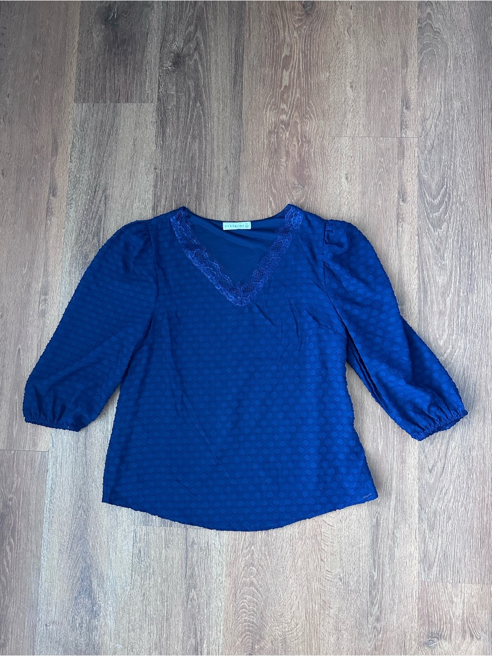 NWOT Women’s Small Navy Blue V-Neck Lace Trim Blouse